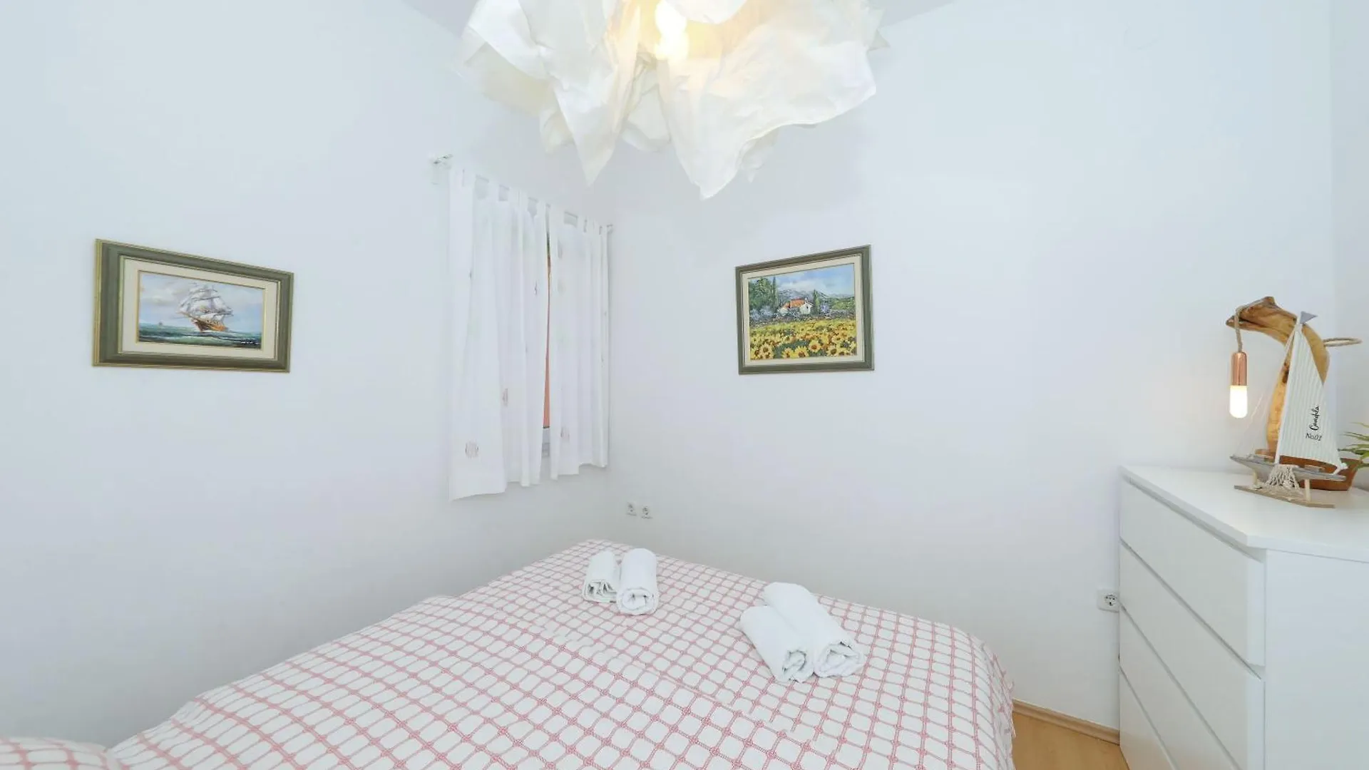 Candela, No 1 Starigrad Paklenica Apartment
